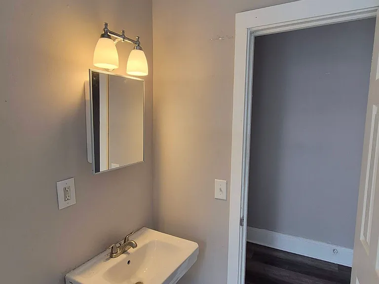 3399 E 140th St #2 — Photo 7