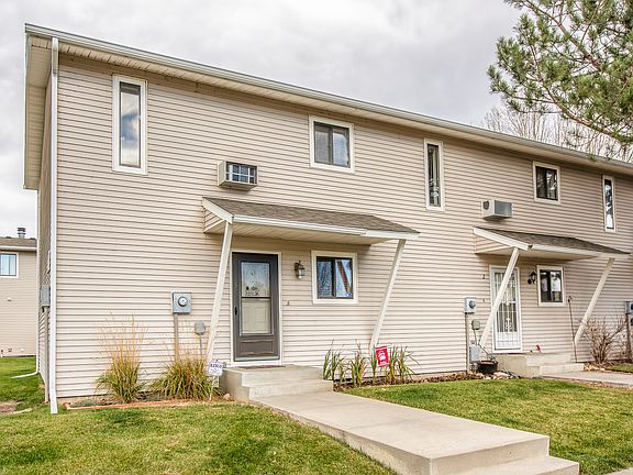 2nd image of 3285 Canyon Dr Unit 1