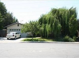 6701 Saint Lawrence Dr, Bakersfield, CA 93308
