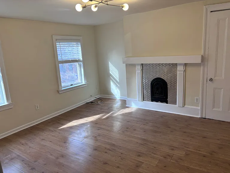 315 Bloomfield St — Photo 7