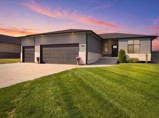 5885 N Saint Paul Ct, Wichita, KS 67204