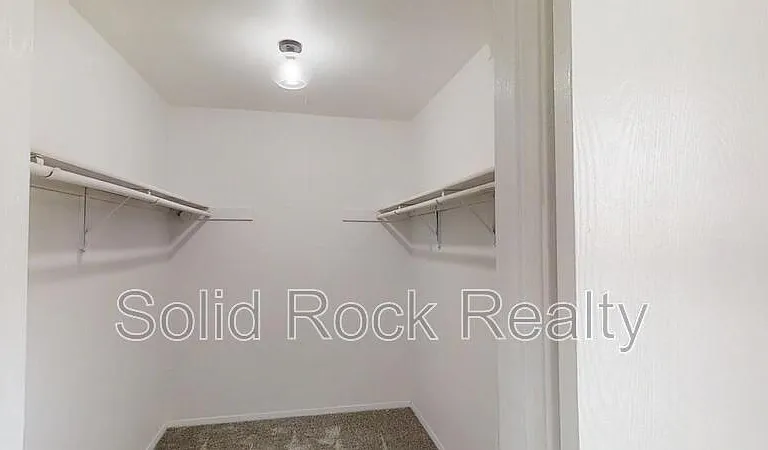 6340 Lange Dr — Photo 7