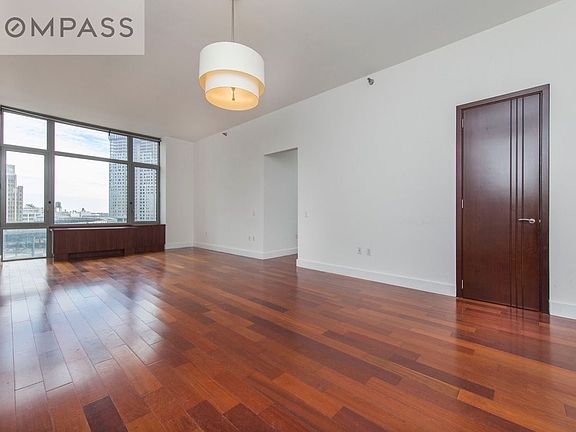 5th image of 42-51 Hunter St Penthouse C