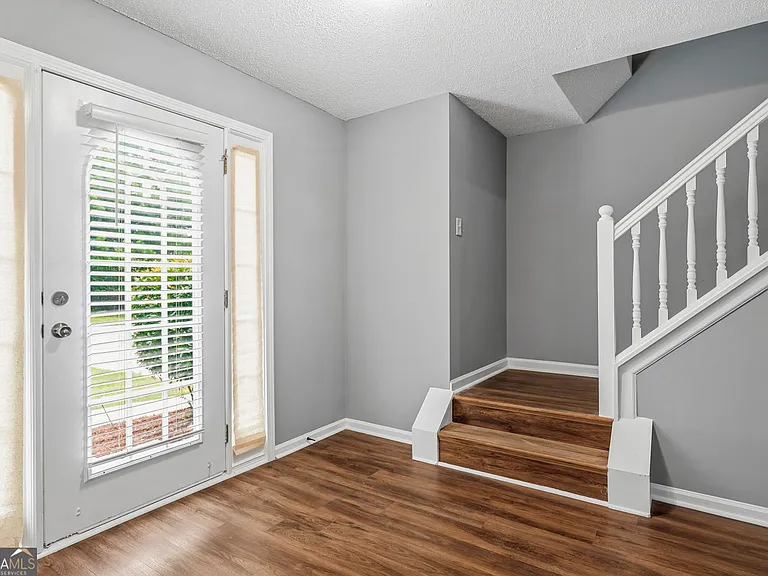 11925 Spring Lake Way — Photo 3