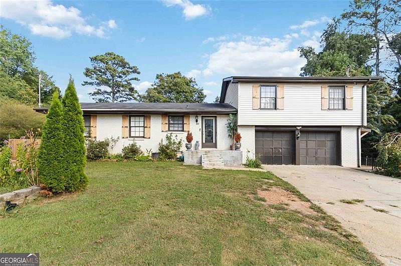 1st image of 442 Edwards Ct