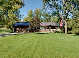 6733 E Reinbeck Rd, La Porte City, IA 50651