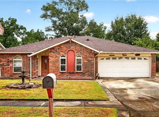 302 Somerset Dr, Slidell, LA 70461