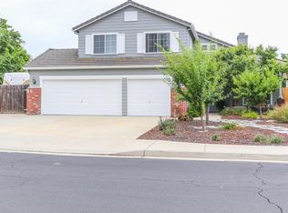 2326 Browning Ave, Clovis, CA