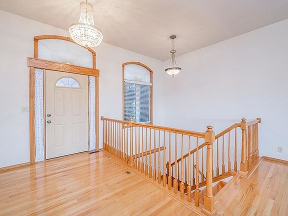 3rd image of 1736 S Tara Falls St