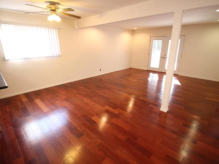 5574 Camber Dr — Photo 4