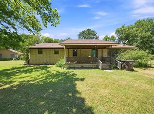 662 S Range Rd, McLoud, OK 74851