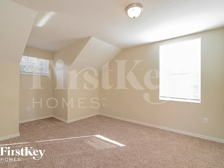 6173 Skylarkcrest Dr — Photo 10