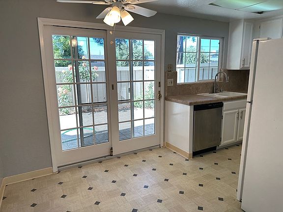 4th image of 4137 Blackford Cir