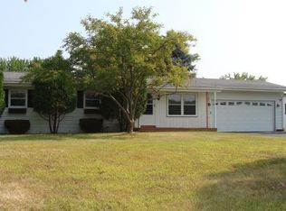 W322S1734 Moraine View Dr, Delafield, WI 53018