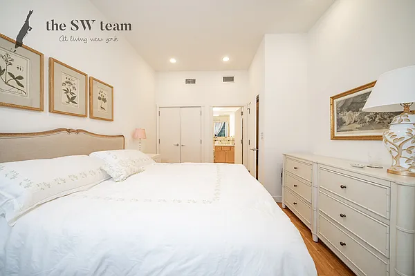 Rented by Living New York | media 16