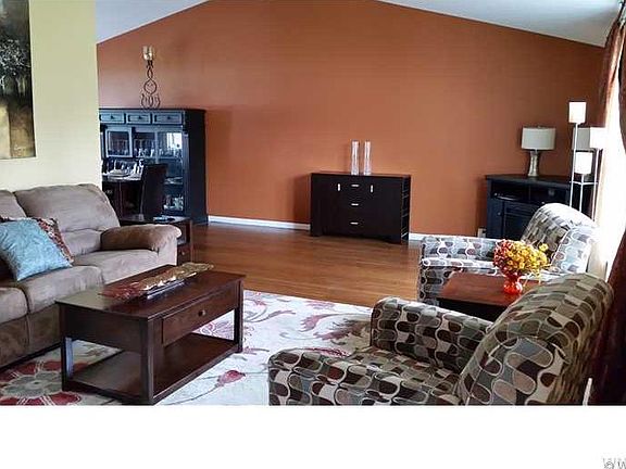 3rd image of 58 Cherrywood Dr