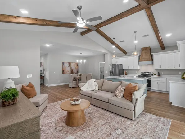 1426 Madelyn Woods Dr, Pensacola, FL 32506