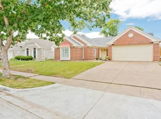 4442 Cabot Dr, Grand Prairie, TX 75052