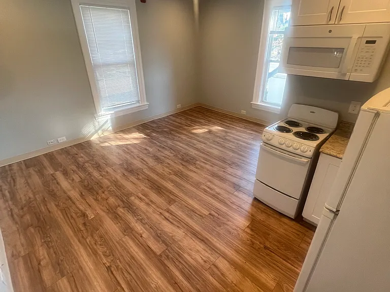 776 Main St #7 — Photo 2