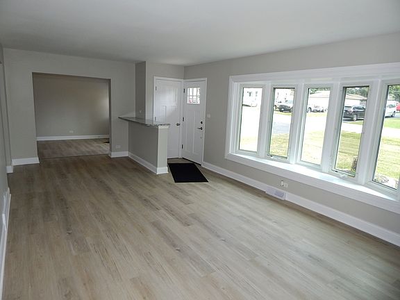 4th image of 11740 S Ridgeway Ave
