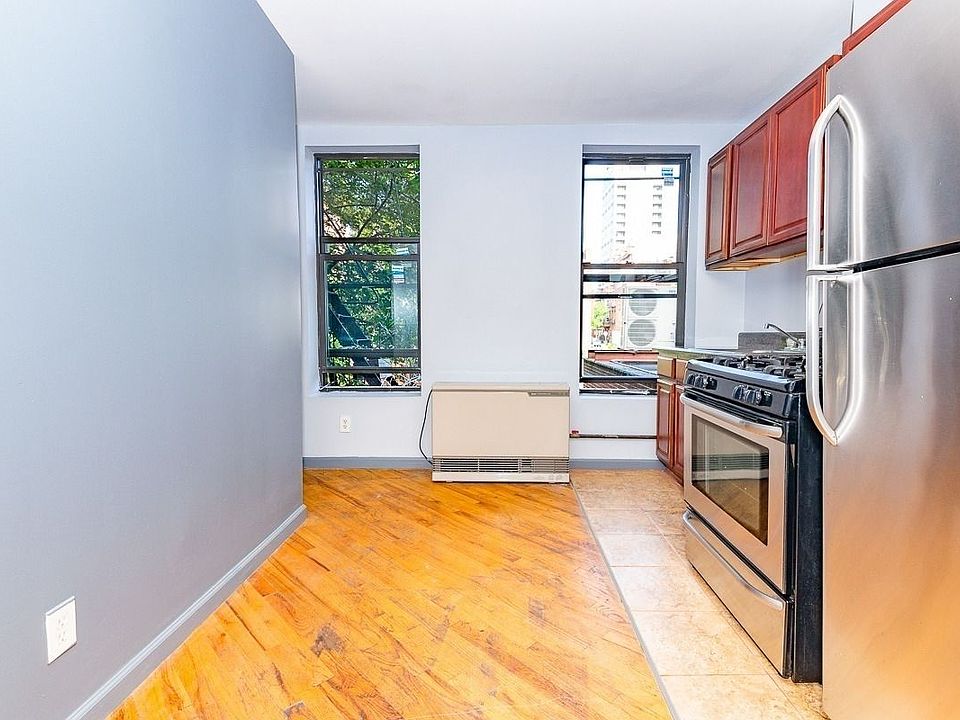 1st image of 425 Wythe Ave #33