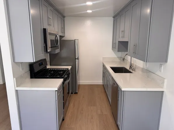 Bentley Apartments LLC, 3724 S Bentley Ave #102, Los Angeles, CA 90034