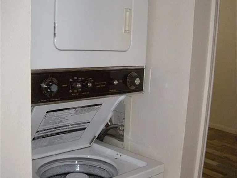 2529 Rio Grande #65 — Photo 10