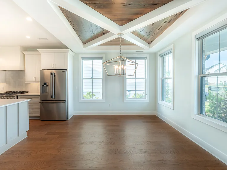 8249 Winding Creek Cir — Photo 26