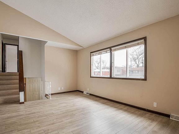 4th image of 9474 Binney St