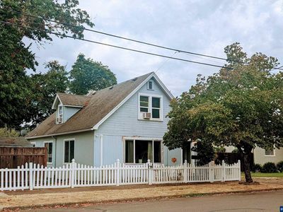 1140 SE Lyle St, Dallas, OR, 97338