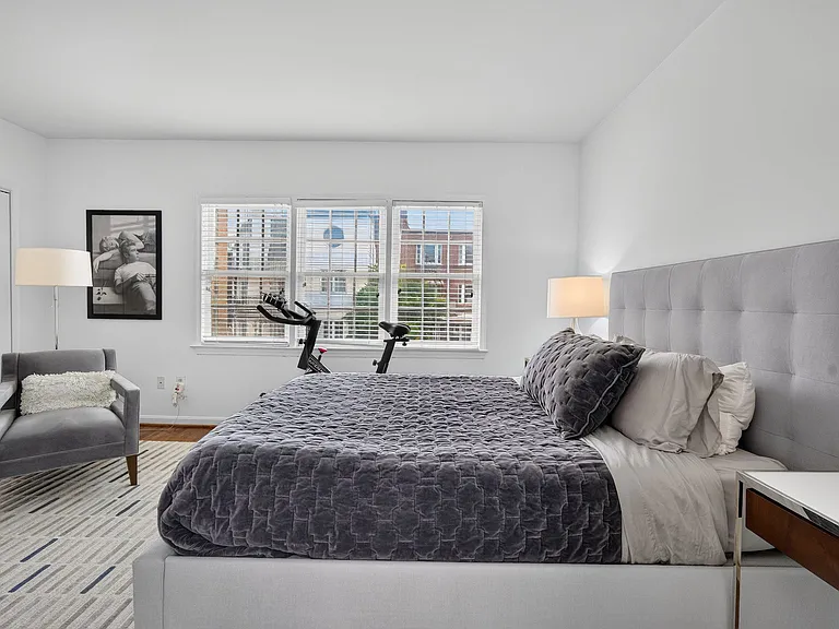 1835 Corcoran St NW #C — Photo 10