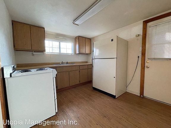 2nd image of 1504 1/2 North St