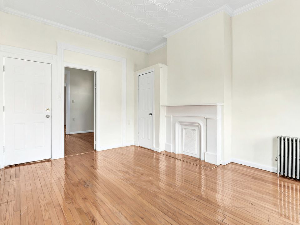 1st image of 289 Bleecker St APT 2