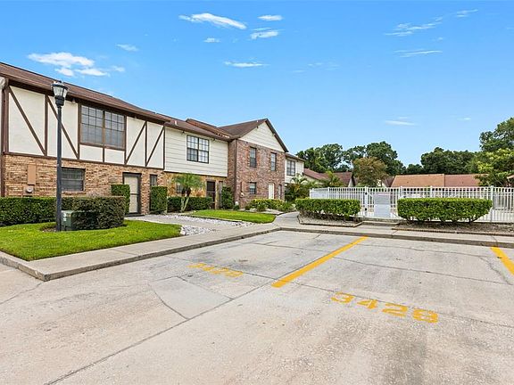 2nd image of 3428 SUNRISE VILLAS COURT N
