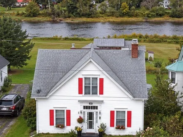 8153 Highway 7, Sherbrooke, NS B0H 1E0