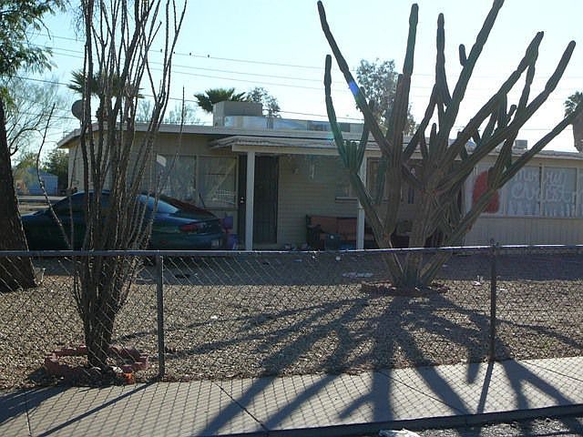 2nd image of 3309 W Portland St