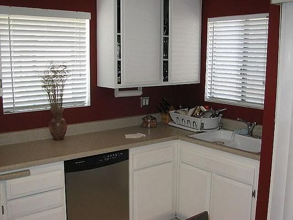 Clean Kitchen