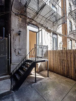 Rented by City Connections Realty | media 17