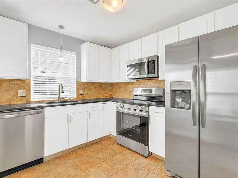 54593 Monarch Dr — Photo 4