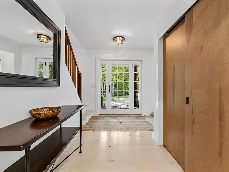 22 W Gate Rd — Photo 12
