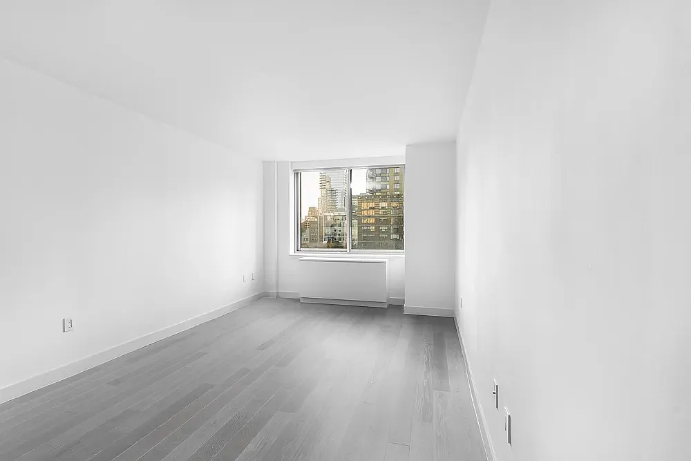 101 West End Avenue — Photo 4