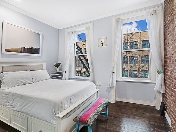 2nd image of 330 W 17th St APT 3-E