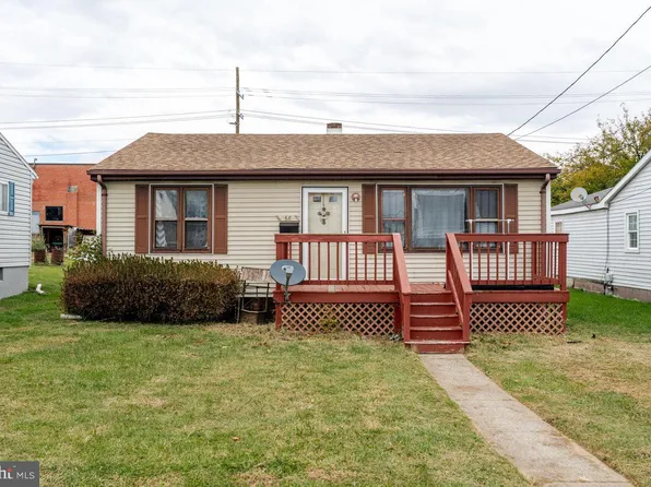 68 Willow St, Luray, VA 22835