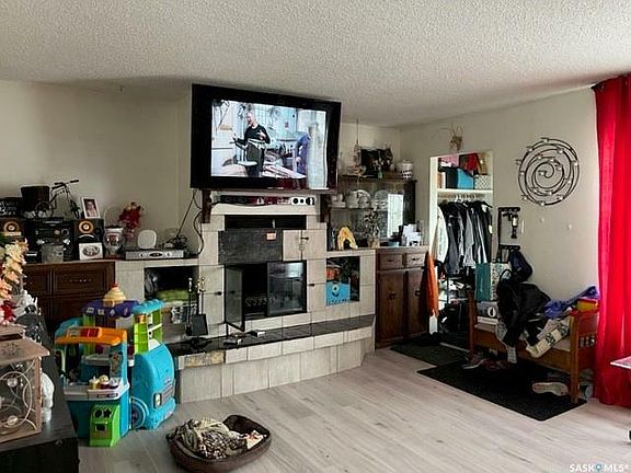 4th image of 2232 McAra St