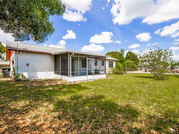 5th image of 1009 Santa Ynez Ave
