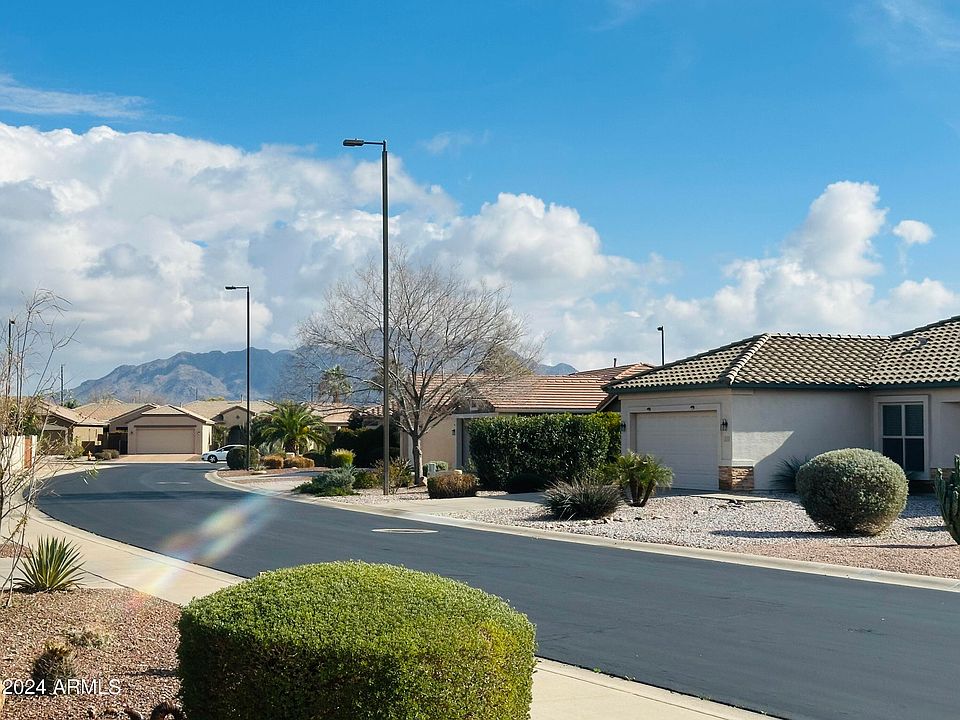 2nd image of 3564 E COUNTY DOWN Drive