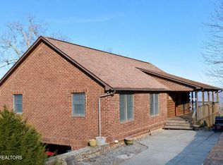 320 Sara Ln, Maynardville, TN 37807