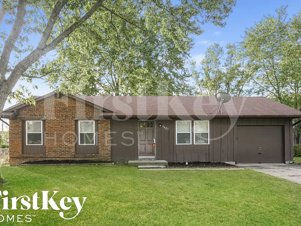9621 Meadowlark Dr