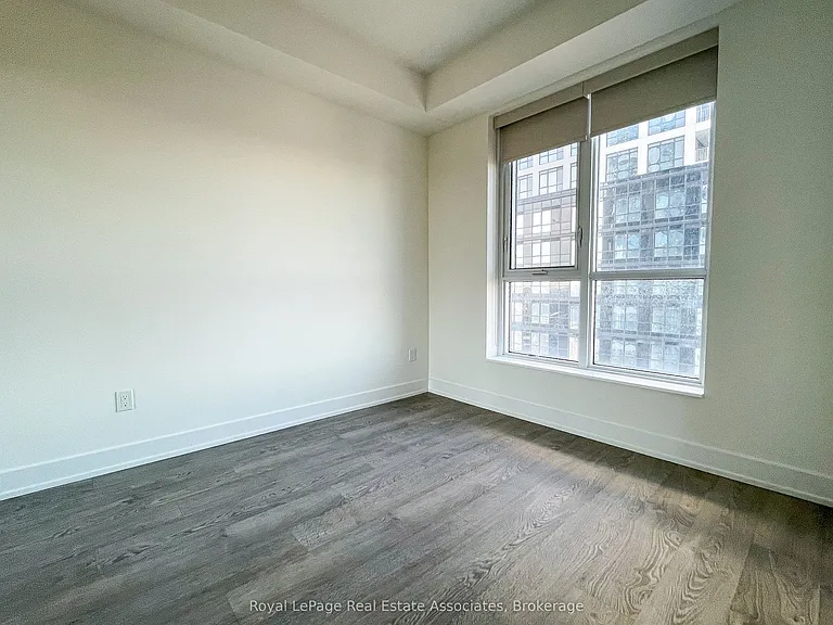7 Mabelle Ave #3307 — Photo 4