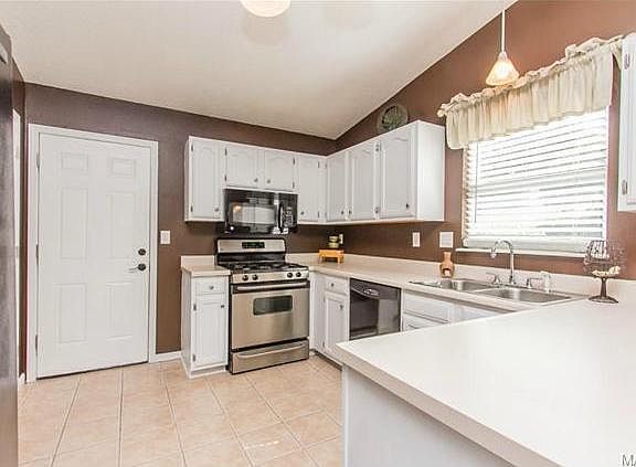 4th image of 5009 Galena Ct